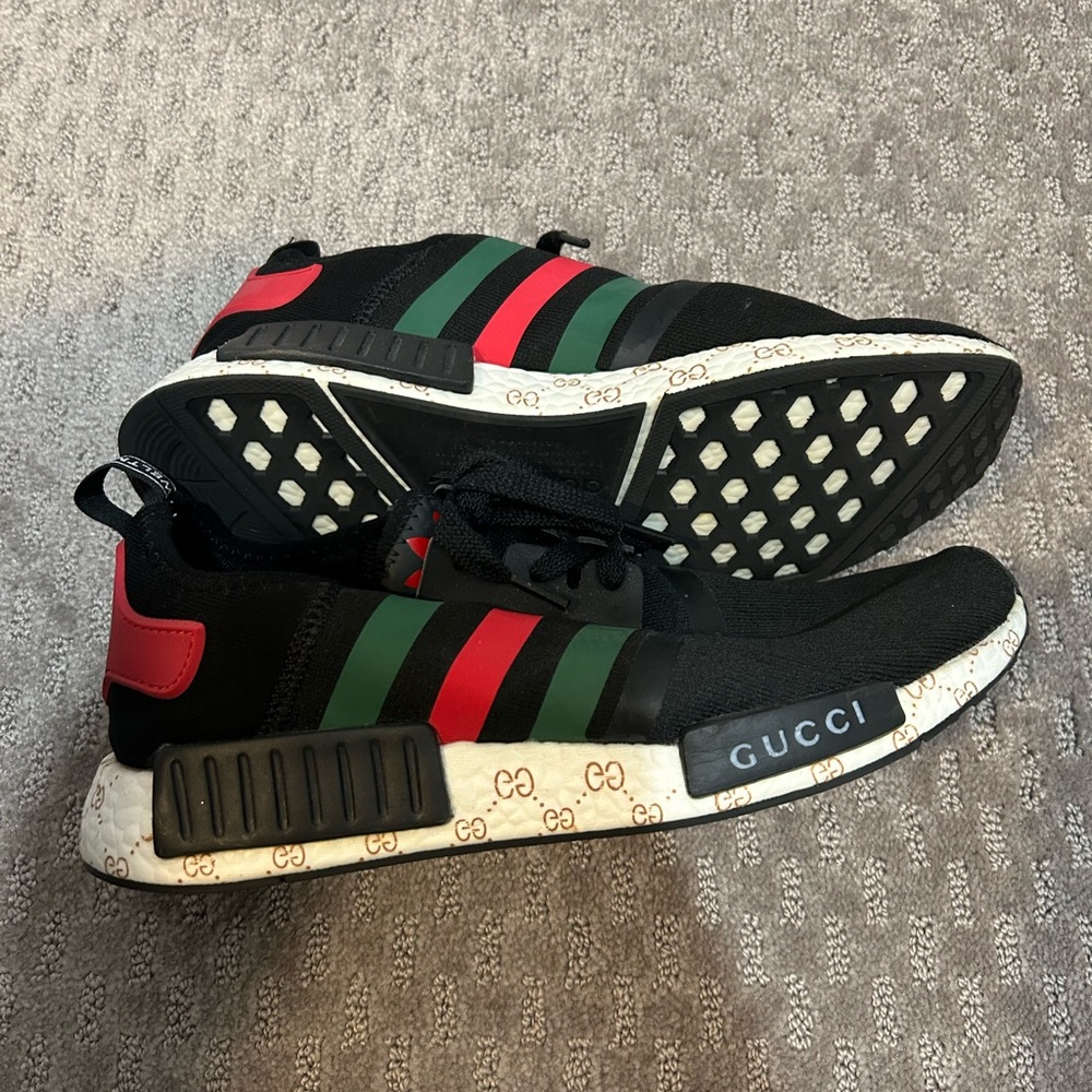 Men’s LIMITED EDITION Gucci x Adidas Sneakers